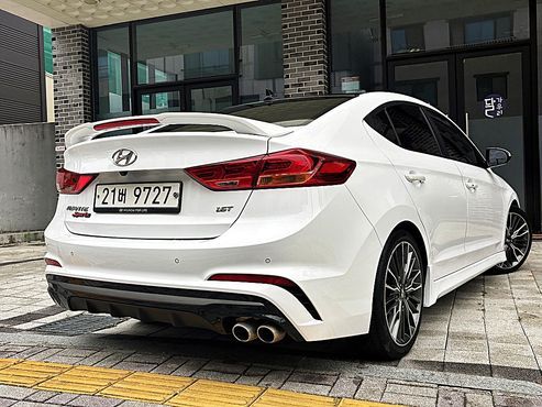 Hyundai AVANTE 1.6 Turbo Sport Extreme Selection — пробег 86 582 км — фото 4 из 5