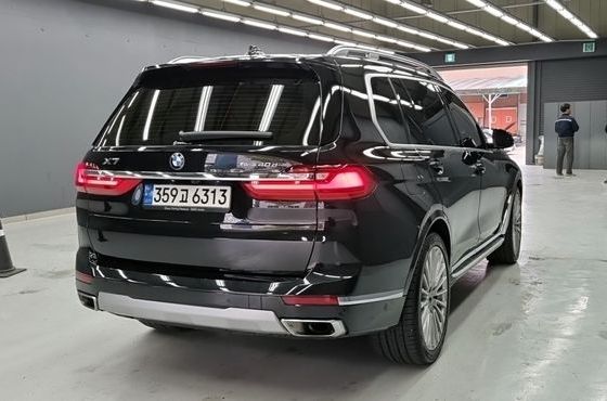BMW X7 xDrive 40d M Sport 6STR — пробег 108 000 км — фото 2 из 5