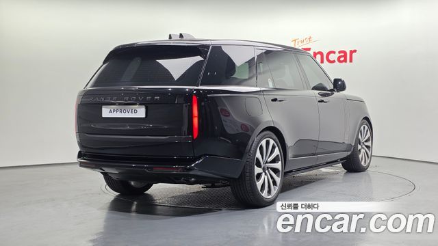 Land Rover Range Rover P530 Autobiography Long Wheel Base — пробег 798 км — фото 2 из 5