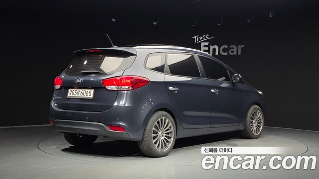 Kia Carens из Кореи Encar