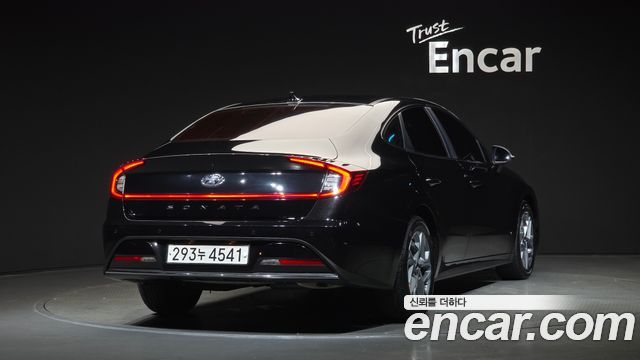 Hyundai Sonata 2.0 Premium — пробег 80 742 км — фото 2 из 5