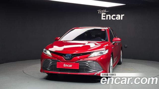 Toyota Camry 2.5 XLE Hybrid — пробег 125 501 км — фото 3 из 5