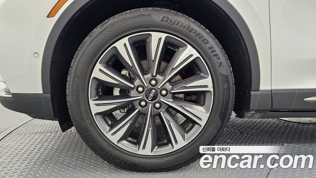 Lincoln Corsair 2.0 Reserve AWD — пробег 108 176 км — фото 5 из 5