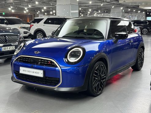 Mini Cooper Favoured — пробег 4 278 км — фото 1 из 5