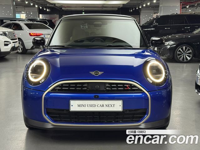 Mini Cooper Favoured — пробег 4 278 км — фото 2 из 5