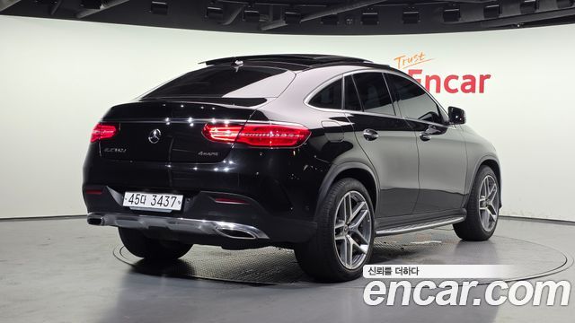 Mercedes-Benz GLE-Class GLE350 d 4MATIC Coupe — пробег 82 755 км — фото 2 из 5