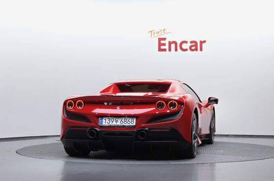 Ferrari F8 3.9 V8 — пробег 9 298 км — фото 4 из 5
