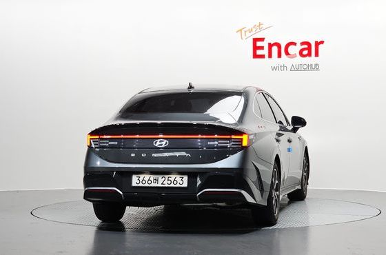 Hyundai Sonata 2.0 Exclusive — пробег 16 225 км — фото 4 из 5
