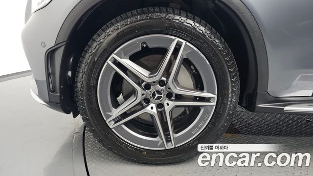 Mercedes-Benz GLC-Class GLC220 d 4MATIC Coupe — пробег 64 621 км — фото 5 из 5