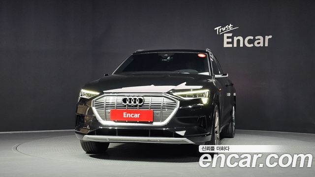 Audi e-tron из Кореи Encar