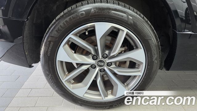 Audi e-tron из Кореи Encar