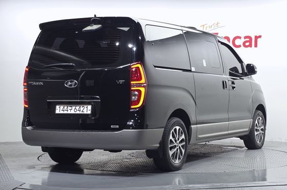 Hyundai Starex 4WD Urban 9-Seater Exclusive — пробег 92 770 км — фото 2 из 5