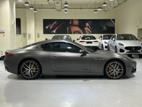 Maserati GranTurismo 3.0 V6 Modena — пробег 6 400 км — фото 3 из 5