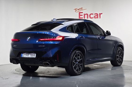 BMW X4 xDrive20i M Sport — пробег 99 730 км — фото 2 из 5