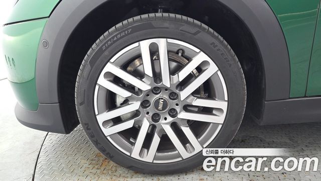 Mini Cooper 5Door Classic — пробег 3 270 км — фото 5 из 5