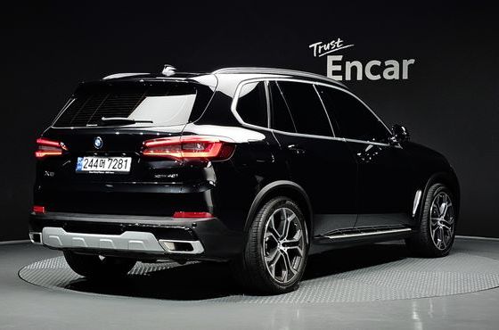 BMW X5 xDrive 40i xLine — пробег 27 525 км — фото 2 из 5