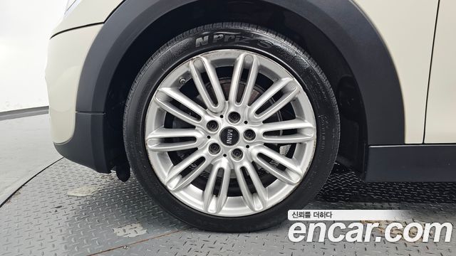 Mini Cooper Standard Third Generation — пробег 57 266 км — фото 5 из 5