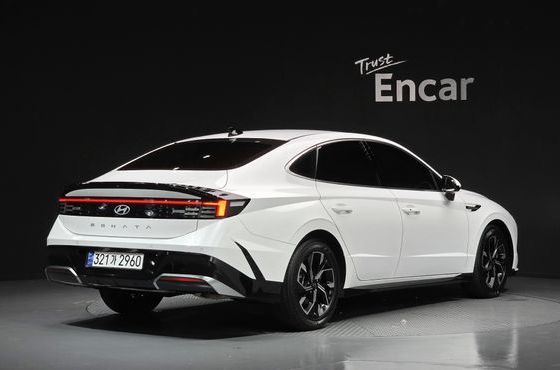 Hyundai Sonata 2.0 Exclusive — пробег 16 982 км — фото 2 из 5