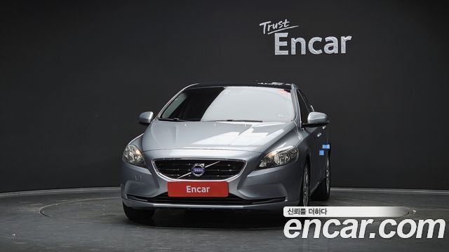Volvo V40 из Кореи Encar