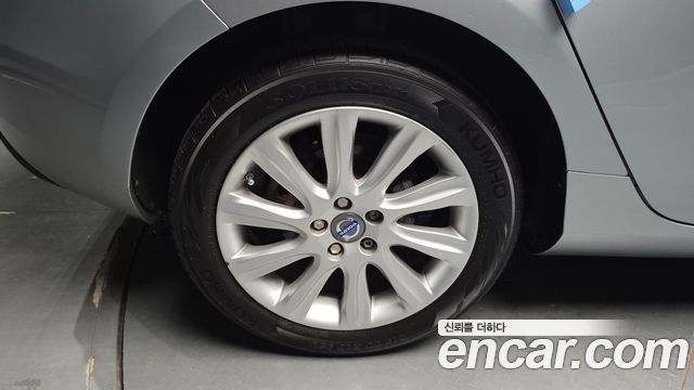Volvo V40 из Кореи Encar