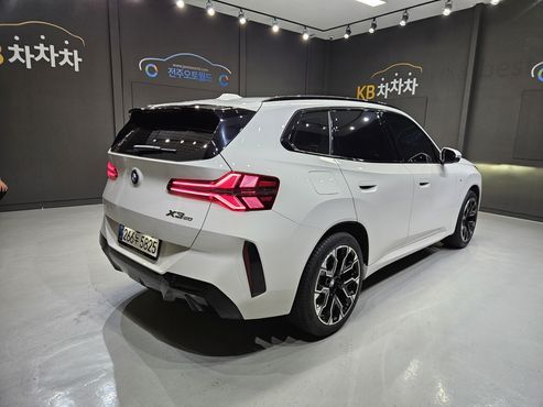 BMW X3 xDrive 20 M Sport Pro — пробег 14 864 км — фото 2 из 5