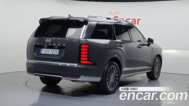 Hyundai Palisade HEV 2.5T 2WD 9-Seater Calligraphy — пробег 3 670 км — фото 2 из 5