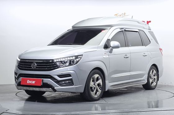 Ssangyong KORANDO 4WD Chateau 9-seater High-roof — пробег 144 568 км — фото 1 из 5