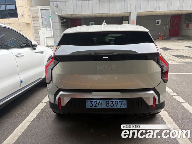 Kia EV3 Long Range 2WD AIr — пробег 624 км — фото 5 из 5
