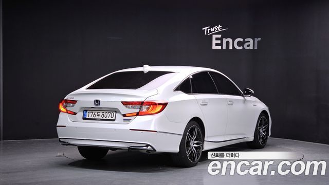 Honda Accord 2.0 Hybrid Touring — пробег 55 223 км — фото 2 из 5