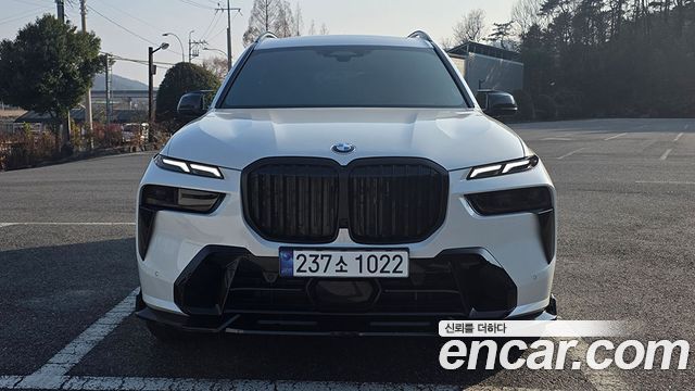 BMW X7 xDrive 40i M Sport 6STR — пробег 30 132 км — фото 1 из 5