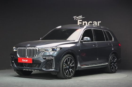 BMW X7 xDrive 40i M Sport 6STR — пробег 75 895 км — фото 1 из 5