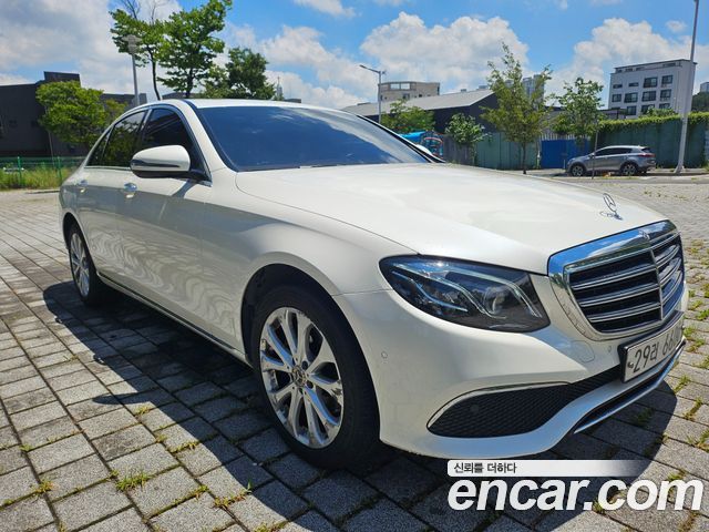 Mercedes-Benz E-Class из Кореи Encar