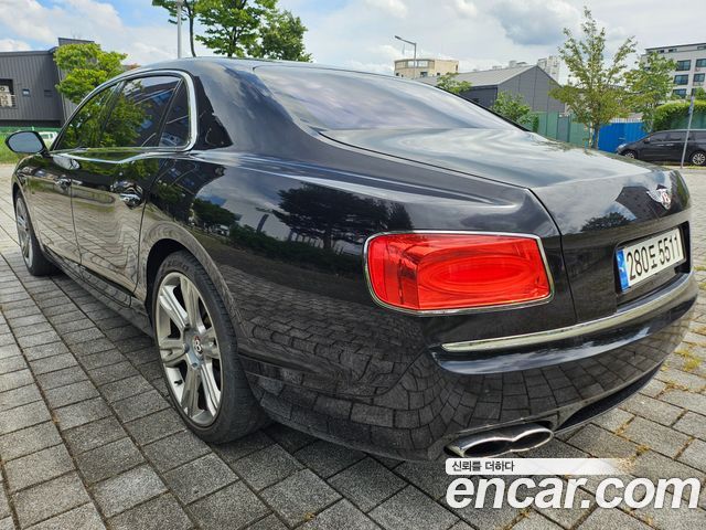 Bentley Flying Spur 4.0 — пробег 147 538 км — фото 3 из 5