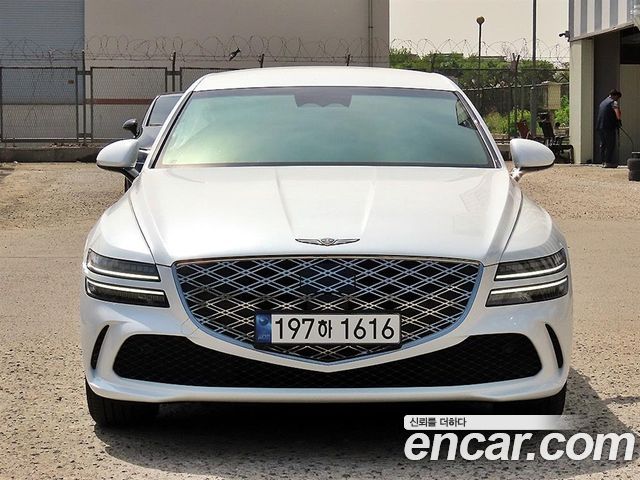 Genesis G80 Gasoline 2.5 Turbo 2WD — пробег 25 400 км — фото 1 из 5