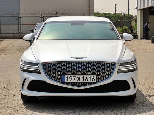 Genesis G80 Gasoline 2.5 Turbo 2WD — пробег 25 400 км — фото 1 из 5
