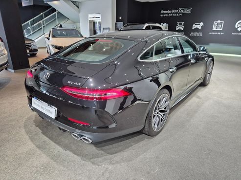 Mercedes-Benz AMG GT 4Door 43 4MATIC+ — пробег 4 852 км — фото 2 из 5