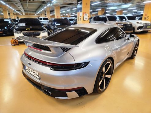 Porsche 911 Carrera 4S — пробег 10 000 км — фото 5 из 5