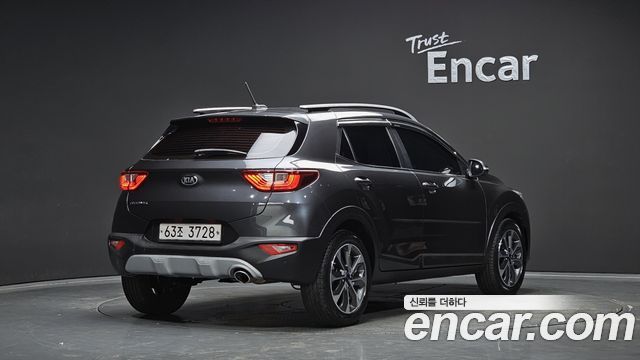 Kia Stonic Diesel 1.6 Prestige — пробег 68 611 км — фото 2 из 5