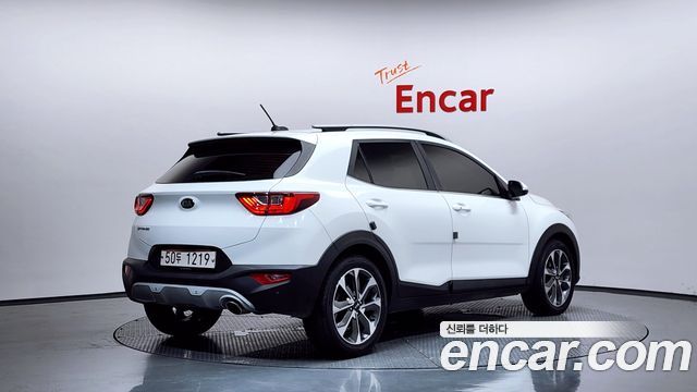 Kia Stonic Diesel 1.6 Prestige — пробег 103 526 км — фото 2 из 5