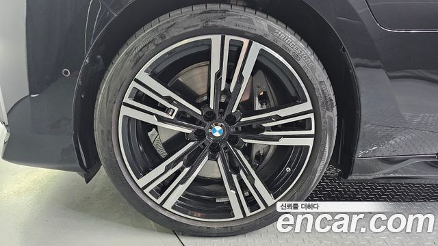 BMW 7-Series 750e xDrive M Sport — пробег 16 956 км — фото 5 из 5