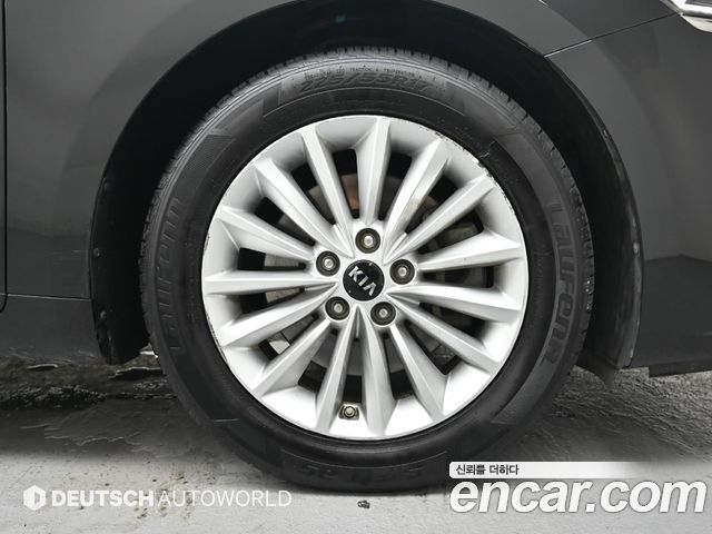 Kia K7 из Кореи Encar