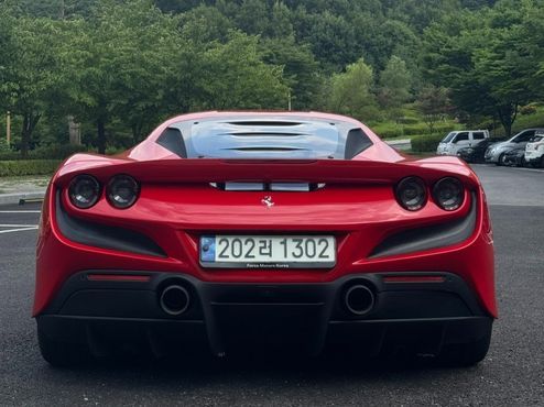 Ferrari F8 3.9 V8 — пробег 19 000 км — фото 3 из 5