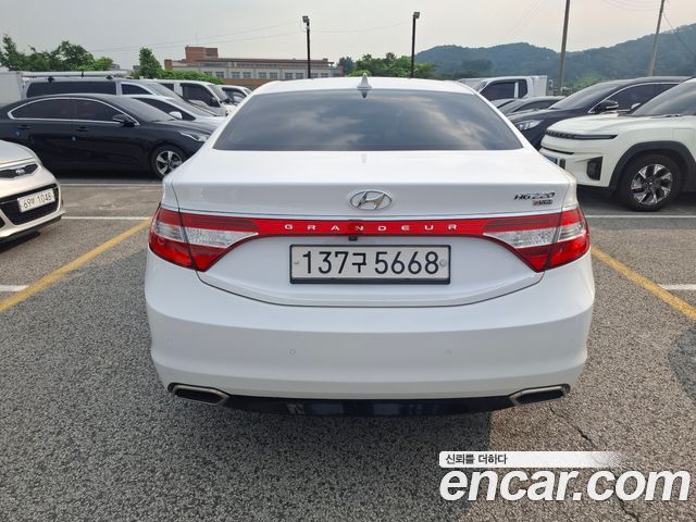 Hyundai Grandeur HG220 Diesel Premium — пробег 162 051 км — фото 4 из 5