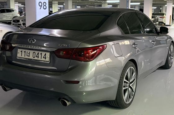 Infiniti Q50 3.5 Hybrid Hi-Tech — пробег 113 000 км — фото 2 из 5