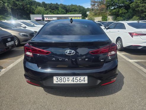 Hyundai AVANTE 1.6 Premium — пробег 97 891 км — фото 4 из 5