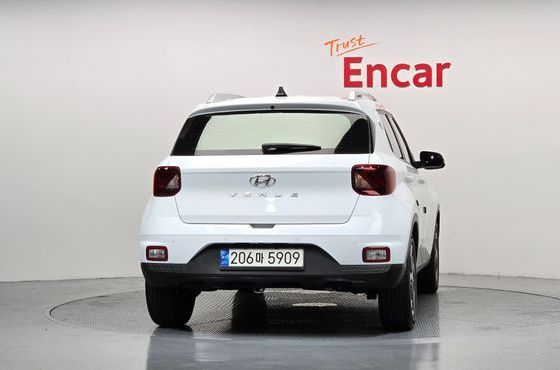 Hyundai Venue 1.6 Flux — пробег 24 151 км — фото 4 из 5