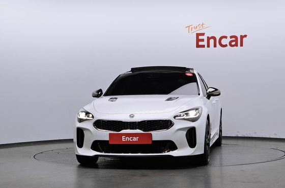 Kia Stinger 2.0 Turbo AWD Platinum — пробег 135 778 км — фото 3 из 5