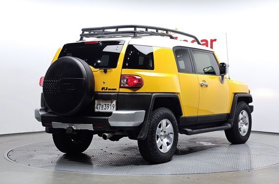 Toyota FJ Cruiser 4WD V6 — пробег 156 616 км — фото 2 из 5
