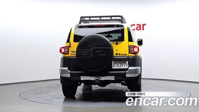 Toyota FJ Cruiser 4WD V6 — пробег 156 616 км — фото 4 из 5