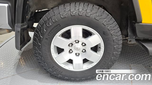 Toyota FJ Cruiser 4WD V6 — пробег 156 616 км — фото 5 из 5